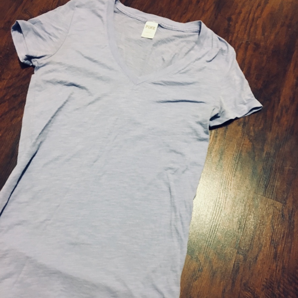 VS Pink V-neck